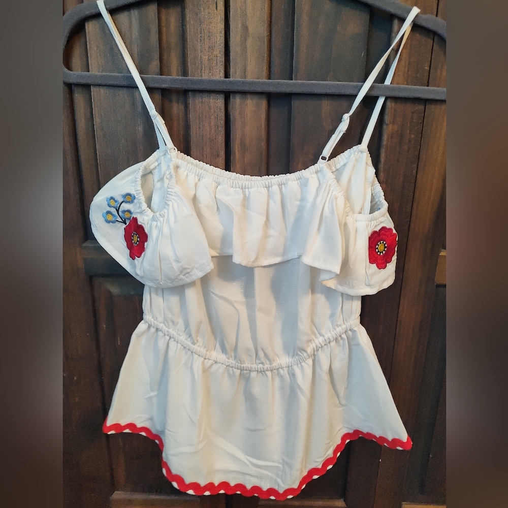 NWT Lindy Bop Quaint Floral Embroidered Top Size 6